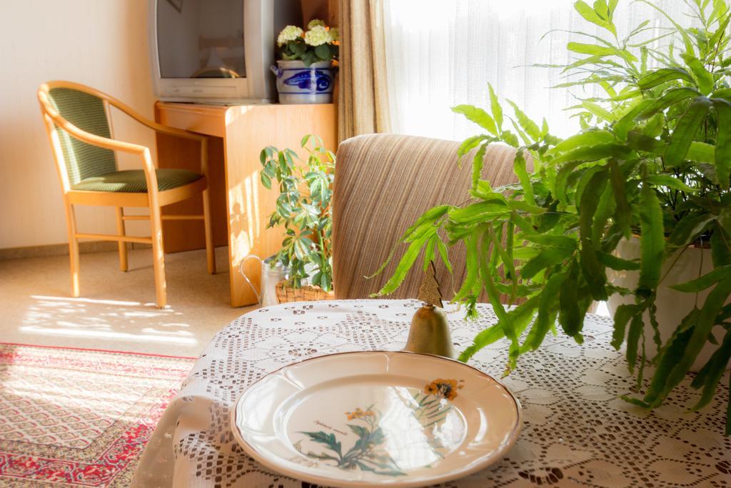 Hotel Am Lingelbach Knüllwald Екстериор снимка