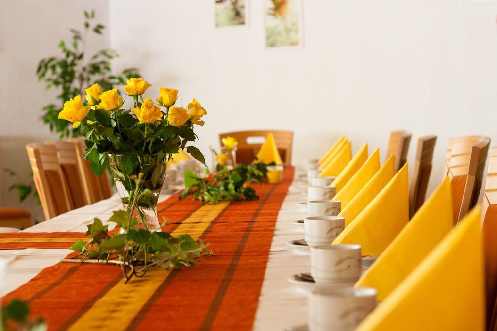 Hotel Am Lingelbach Knüllwald Екстериор снимка