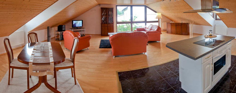 Hotel Am Lingelbach Knüllwald Екстериор снимка